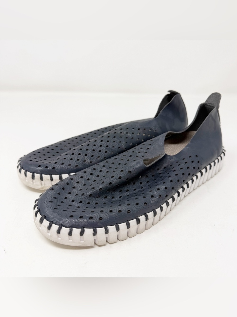 Ilse Jacobsen Tulip Navy Perforated Slip On Sneakers Comfort Shoes Size 37